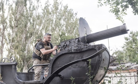 Від мікрофона до автомата: історія «Артиста», який став живою легендою «чорних жилетів»