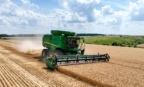 Відповідальний бізнес у дії: як Центральний Хаб МХП підтримує громади, захисників й економіку країни