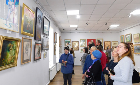 У Гадячі відкрили виставку художника Олексія Будника «Світопис душі»