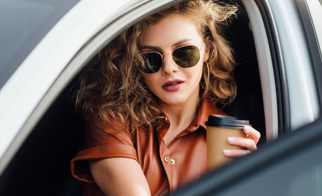 Як виїхати за кордон на чужому авто: пояснення сервісних центрів МВС