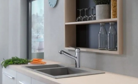 Сантехніка для кухні: як підібрати змішувач, мийку і підводки, щоб не шкодувати через рік