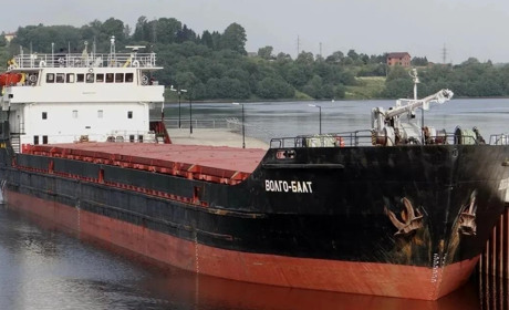 У Азовському морі затонуло російське судно з краденим в окупації зерном