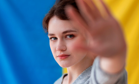 Право на душевний спокій: Мін’юст роз’яснив, як отримати компенсацію за моральну шкоду