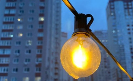 Графік відключень на 9 квітня: хто і коли залишиться без світла