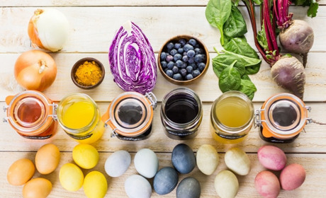 Як пофарбувти яйця натуральними продуктами