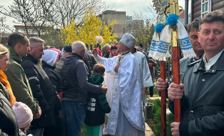 У Південному віряни освятили великодні кошики (ФОТО)