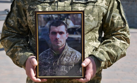 Ніжинська громада попрощалася із загиблим воїном Сергієм Дирдою