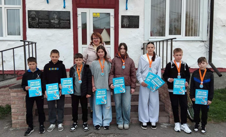 Команда Дем’янецької гімназії виборола третє місце з регбі на змаганнях "Пліч-о-пліч"