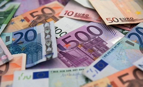 Євро б’є рекорди: що відбувається з курсом валют в Україні