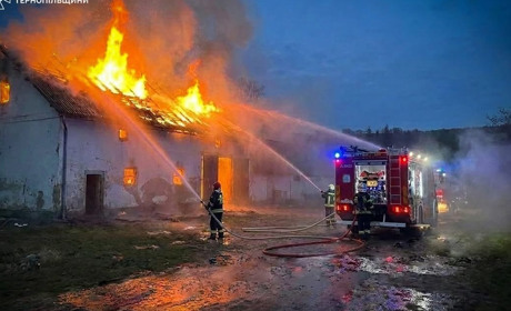 На Кременеччині за добу трапилось дві пожежі