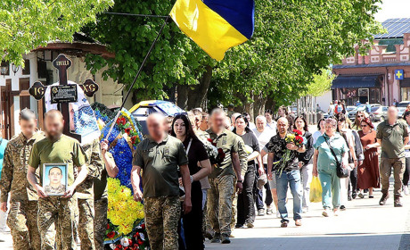 У Ніжині прощалися із загиблим воїном Сергієм Москаленком
