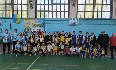 У Кременці відбувся відкритий чемпіонат з волейболу