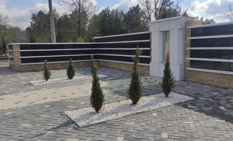 У Миколаєві відкрили колумбарій на Центральному міському кладовищі