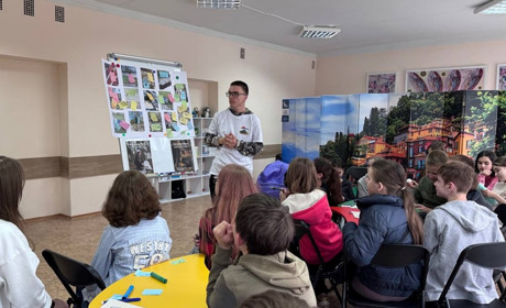 У Жовтих Водах стартували екоуроки для дітей: школярам показують проблеми сміття та вандалізму