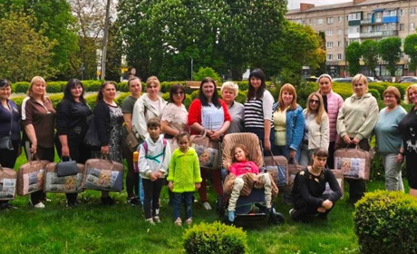 Новини Старокостянтинівщини: підтримка родин, допомога ліцею, екозміна та Марафон єднання