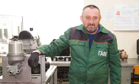 У 60 років — нова професія: як переселенець із Есманьської громади будує життя заново у Глухові