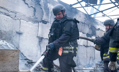 Ворожі дрони атакували Хмельниччину: пожежі ліквідували рятувальники