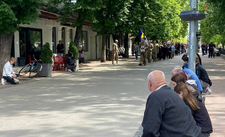 У Ніжині попрощалися із полеглим воїном Євгенієм Мельником