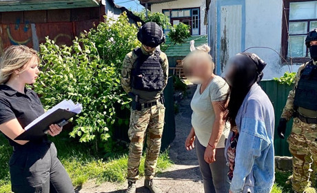 Амфетамін від сестер: у Первомайську погорів сімейний наркобізнес