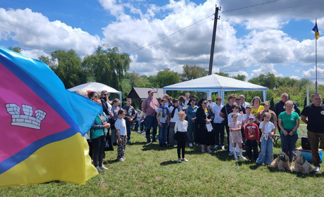 Кінні прогулянки, ярмарок і виступи собак: у Первомайську проведуть благодійне свято