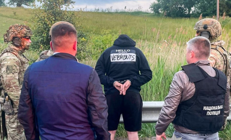 На Рівненщині викрили мережу секс-послуг: серед підозрюваних — 21-річна жителька Сарненщини