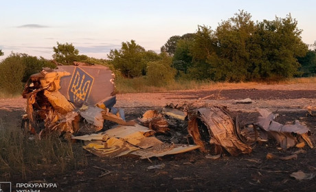 На Хмельниччині розслідують катастрофу військового літака Су-24М: загинули двоє пілотів