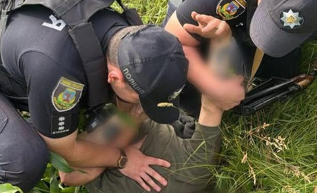 Перерізав горло 17-річній дівчині через образу: на Фастівщині затримали підозрюваного у вбивстві