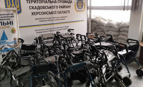 Гуманітарний центр “Вільні разом” отримав важливу допомогу для мешканців Херсонщини