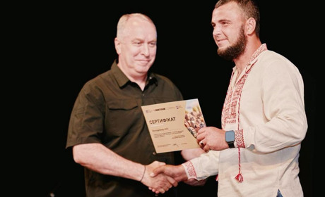 Золотоніським ветеранам війни вручили житлові сертифікати