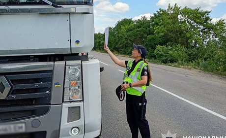 У спеку вантажівкам заборонять рух: на Миколаївщині запровадили нові обмеження