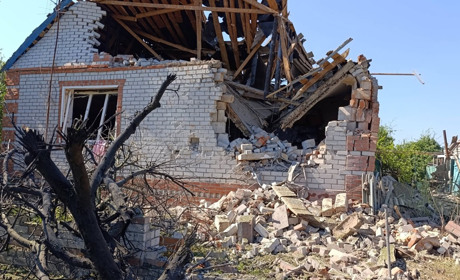 Удар по Шевченковому забрав життя людини – громаду атакували КАБи та дрони