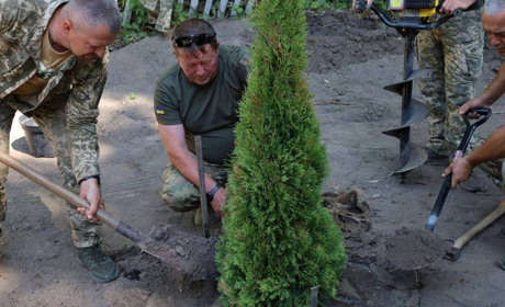 Пам'ять сильніша за час: у Старокостянтинівській громаді створюють меморіал полеглим Героям