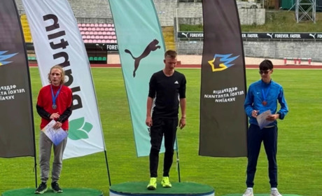 Старокостянтинівські легкоатлети підкорили чемпіонат України: рекорд Тарасюка і командне золото ДЮСШ