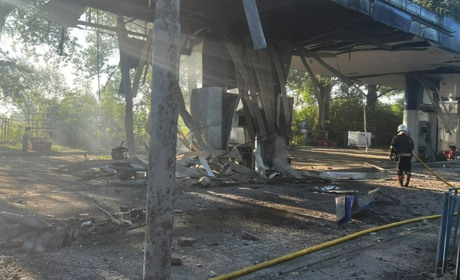 Удар по АЗС на Житомирщині: двоє людей у лікарні