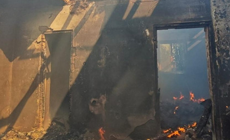 На Херсонщині армія рф атакувала будинки, швидку, автобуси та приватні автівки