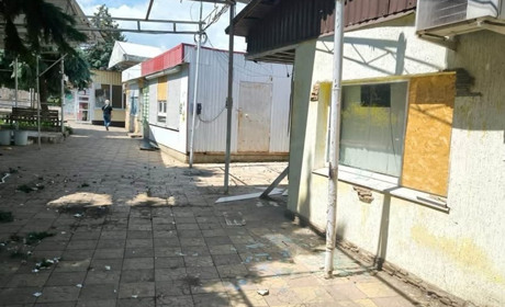 FPV-дрони атакували Великобурлуцьку громаду: пошкоджено кафе та автомобіль енергетиків