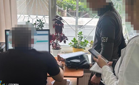 Схема з інвалідністю на Житомирщині: лікаря взяли під варту