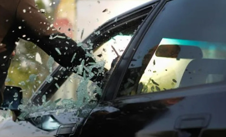 Відтягнув паркан, виштовхав авто з подвір'я: житель Звягельщини отримав 7 років