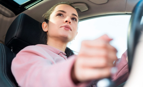 Проєкт She Drives запрошує жінок на безоплатне навчання з працевлаштуванням у сфері транспорту