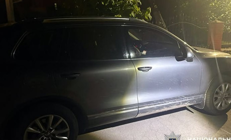 ДТП у Старокостянтинові: водійка збила двох дівчат на велосипеді та поїхала