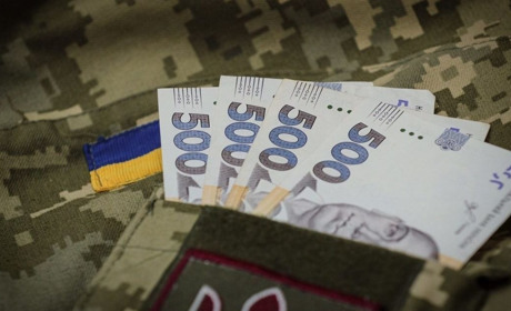 В Україні запровадили нові виплати військовим: хто може отримати до 460 тисяч гривень