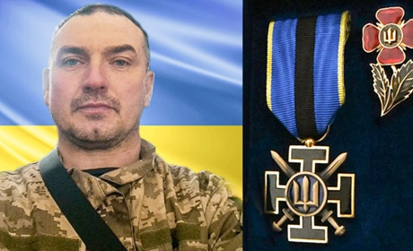 Нагороджено посмертно: бойові відзнаки Юрія Тригуба передали доньці полеглого Героя