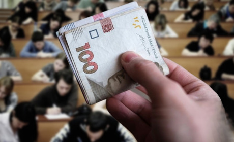 Студентські стипендії з 1 вересня зростуть: найуспішніші отримуватимуть до 20 тисяч гривень