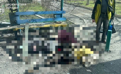 Окупанти вдень обстріляли з артилерії Херсон: загинули четверо людей