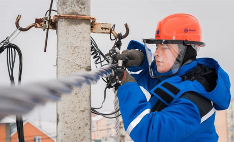 Знову без світла: як і де шукати усю інформацію з назвами вулиць, датами і термінами відключень