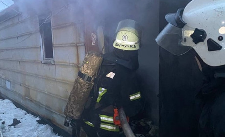 У Переяславі на вулиці Богдана Хмельницького згорів офіс з усім, що було всередині: деталі пожежі