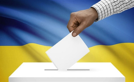 Мама – від Порошенка, донька – від Ляшка. Став відомим склад окружкому виборчого округу №13