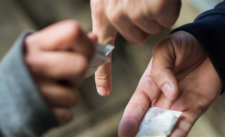 42-річного мешканця Нетішина засудили за збут «метадону» та «димедролу»