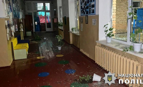 Через падіння уламків БпЛА на Київщині пошкоджені дитсадок і школа: наслідки нічної атаки
