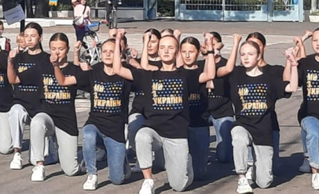 «На хвилях творчості» - у Вараші ЦДЮТ скликав друзів. Це - традиційний фест